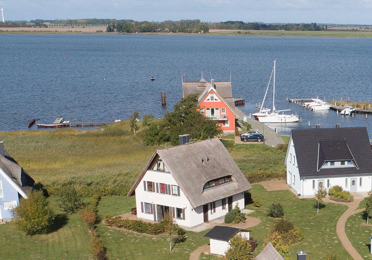 Ferienhaus Boddenblick Und Kranich Vieregge Dış mekan fotoğraf